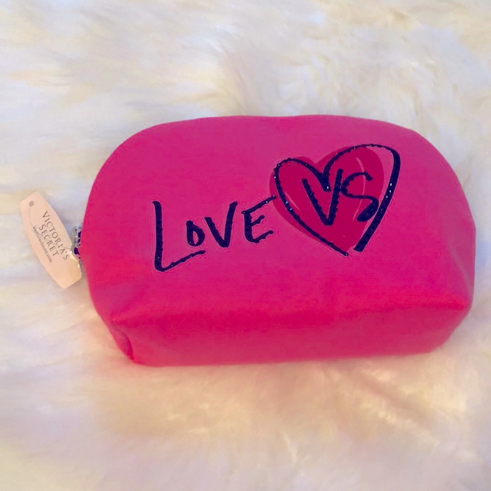 Great stocking stuffer or gift idea! Victoria’s Secret Makeup Bag